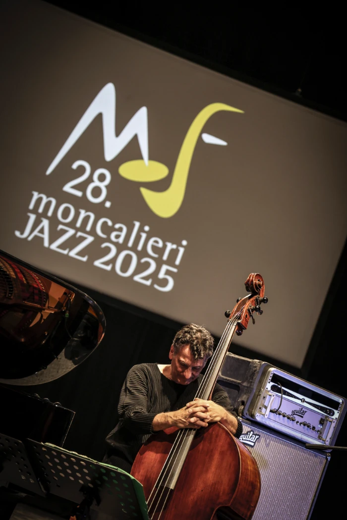 Immagine di apertura del Festival